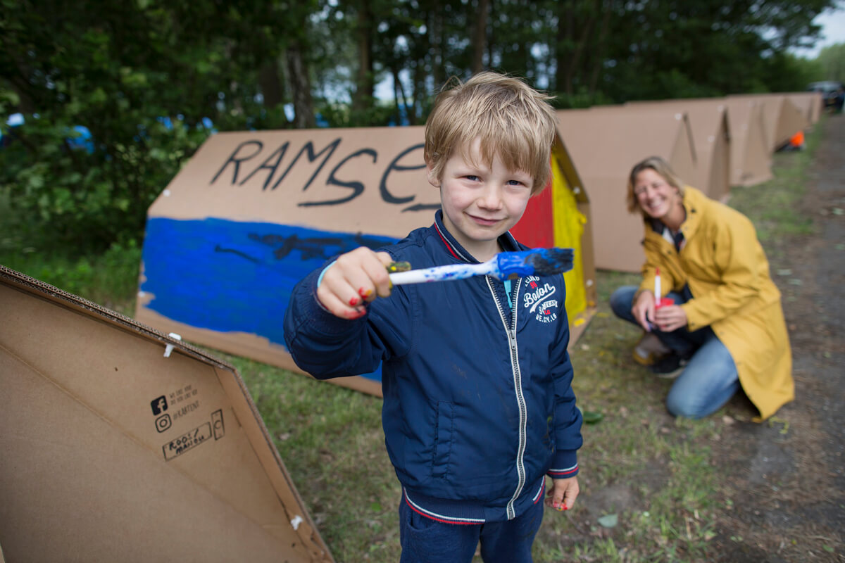Camping op Stelten - kartent schilderen - Xsaga - Copyright Janus van den Eijnden