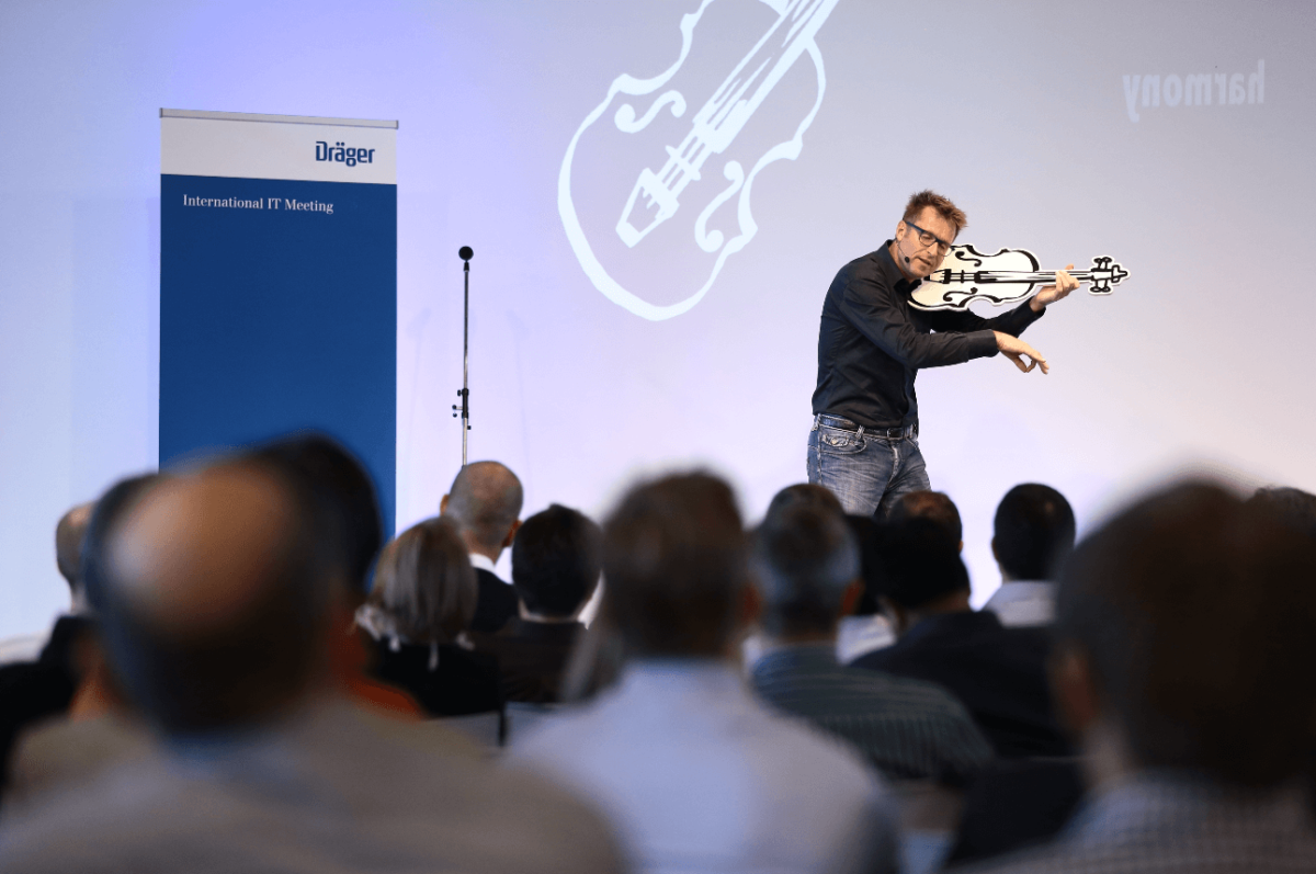 richard de hoop - spreker - muziek - orkest - zingen - 4