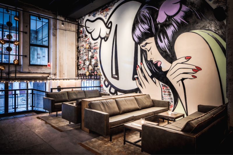 Lounge area entrance- de bajes - restaurant - street art - horeca