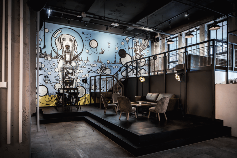 Stage _ VIP- de bajes - restaurant - street art - horeca