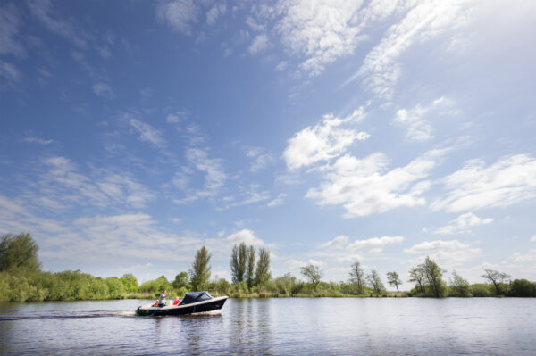 Friesland - zakelijk - event - varen - elektisch sloepje