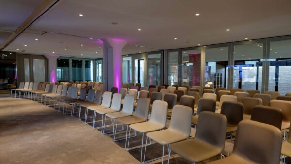 21. Conferentie in The Sky Summit Capital C