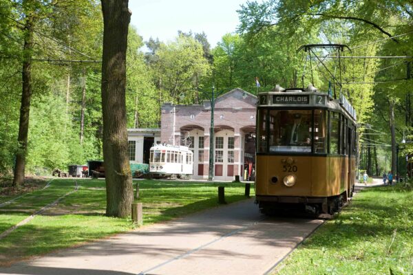 Nederlands openluchtmuseum -tram