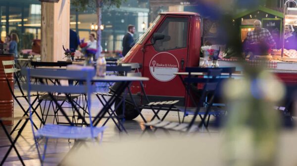 locatiemanager - Bakx & Meijer - rode foodtruck