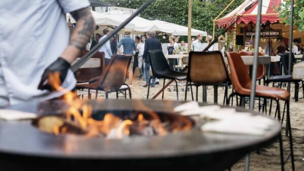 Bakx & Meijer - BBQ - vuur