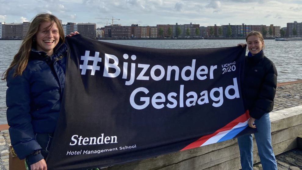 Bijzonder geslaagd - Stenden HMS - studenten - eindexamen - corona