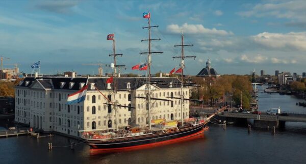 Schip bij Amsterdam Scheepvaartmuseum