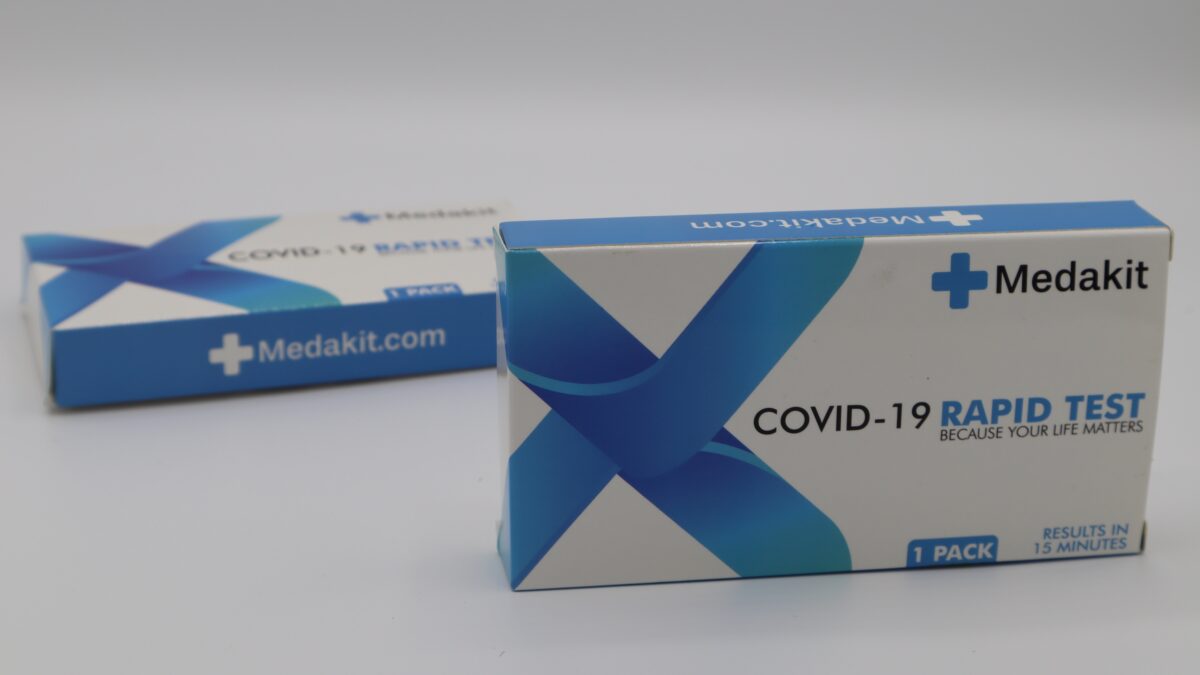 Medakit doosje met covid-19 rapid test