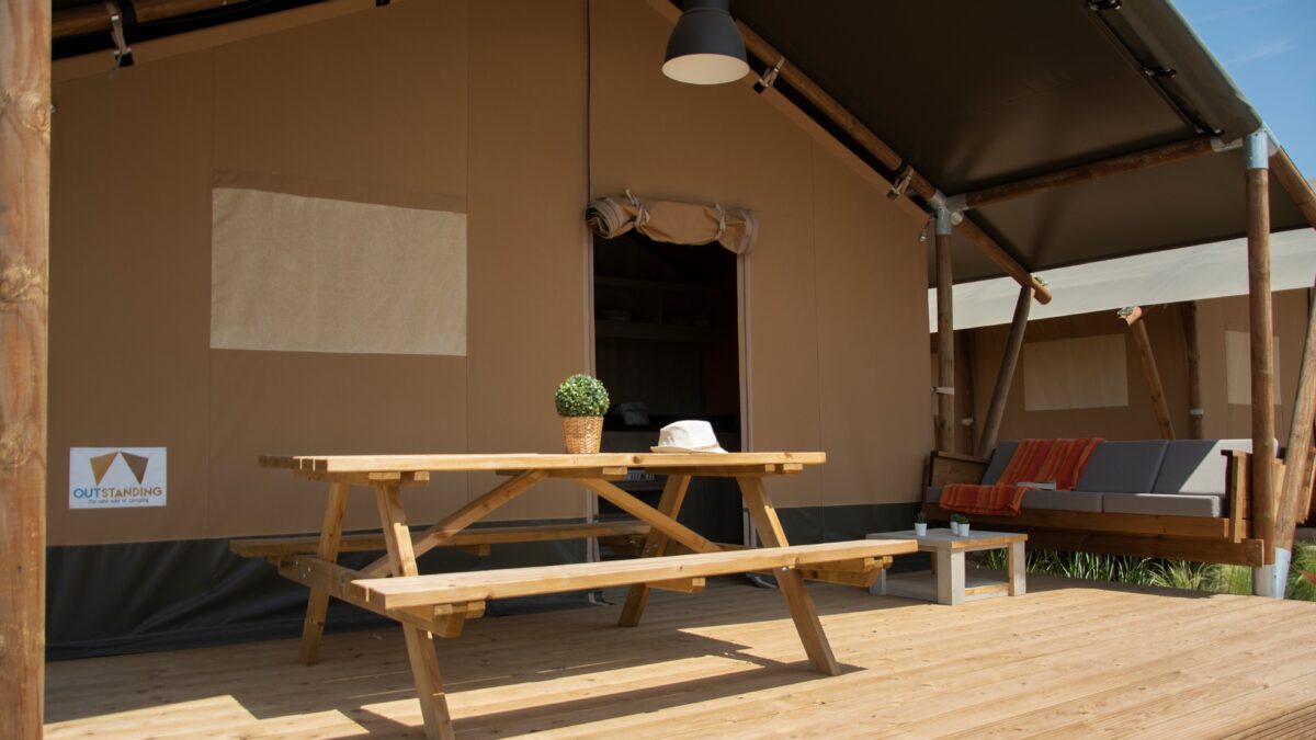 Outstanding safaritent Wood - Glamping de Oever