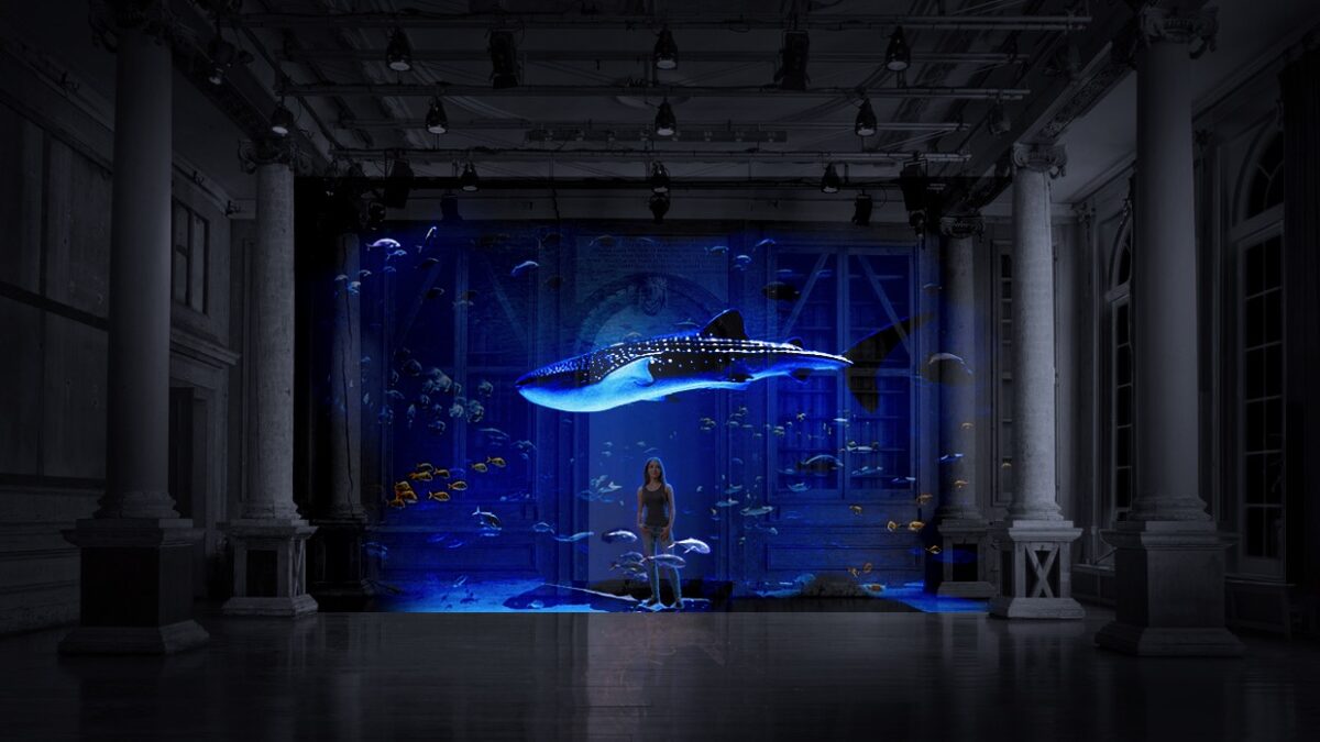 Projectie van walvis in aquarium van Mr Beam in Zuilenzaal van Felix Meritis Amerpodia