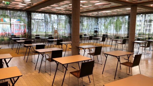 Examenopstelling in restaurant O55 Theater Congrescentrum Orpheus
