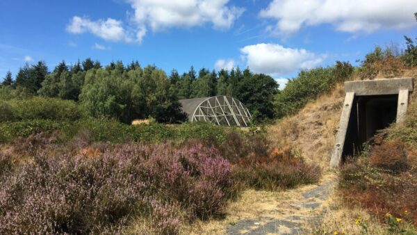 Kermis op de basis - Dropstuff - omgeving shelter op vliegbasis Soesterberg