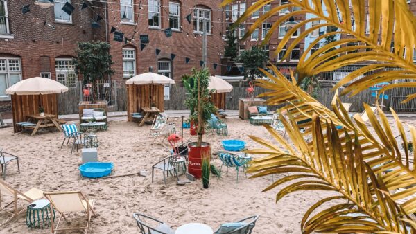 Stadstrand De Hallen Amsterdam zomer 2021