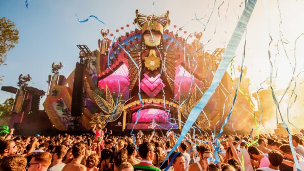 Mysteryland podium live event ID&T