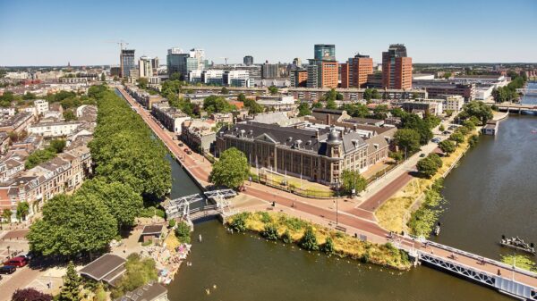 Het Muntgebouw Utrecht luchtfoto