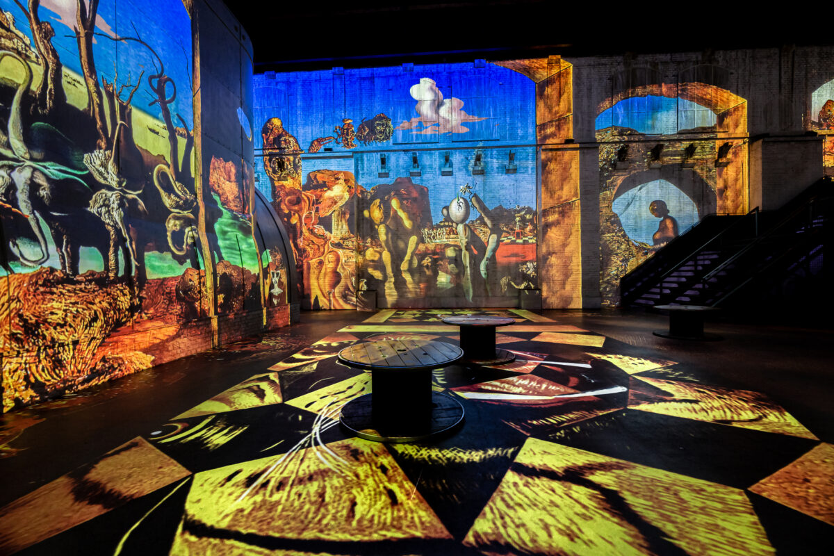 Dalí en Gaudí komen tot leven bij Fabrique des Lumières