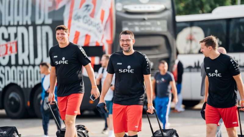 Team aankomst _ SPIE Football Cup 2025 _ EventZ