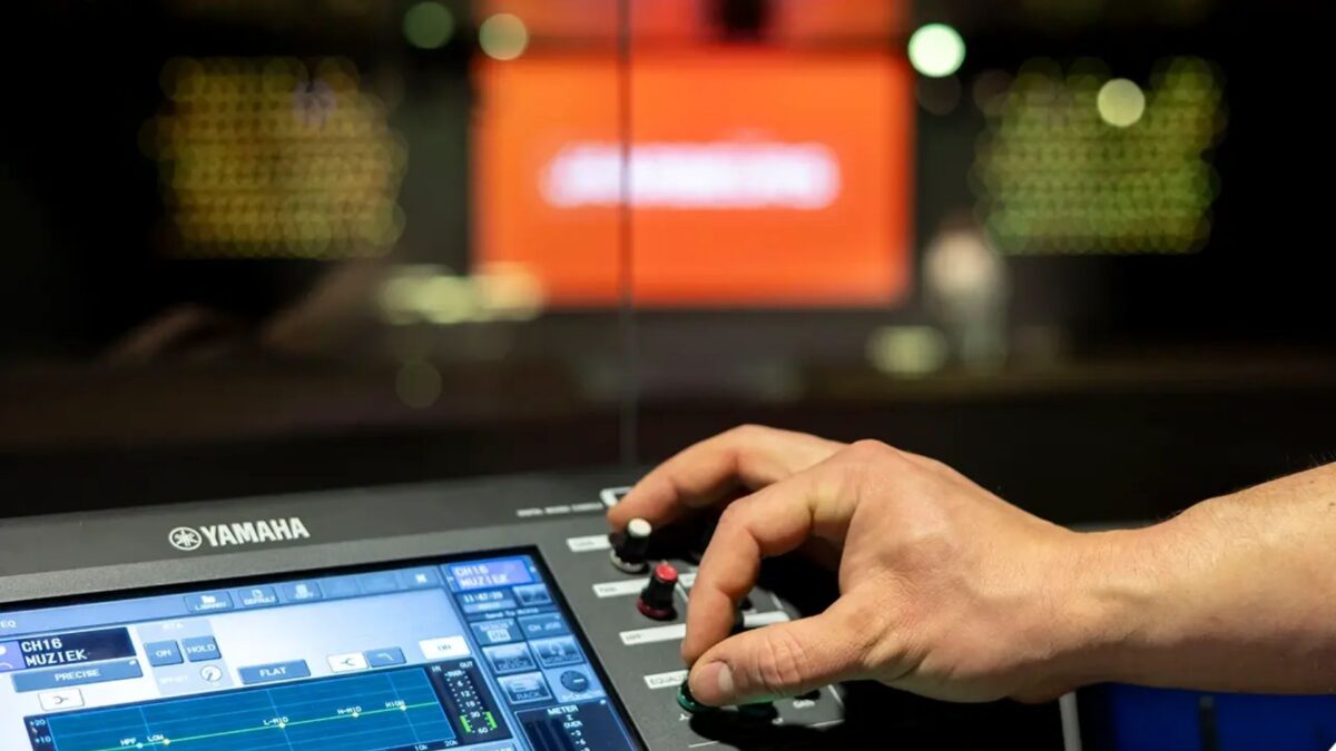 Heuvelman - AV Technicus Verhuur