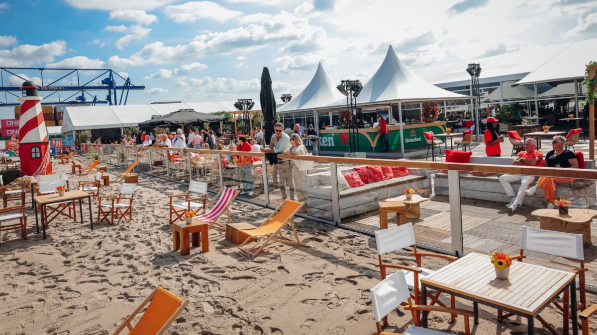 Intersettle _ SAIL _ strand buitenterrein